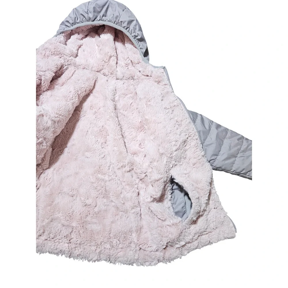 The North Face Girls Sz 6 Reversible Pink Warm Fuzzy Sherpa Lined Hooded Jacket - Picture 9 of 11